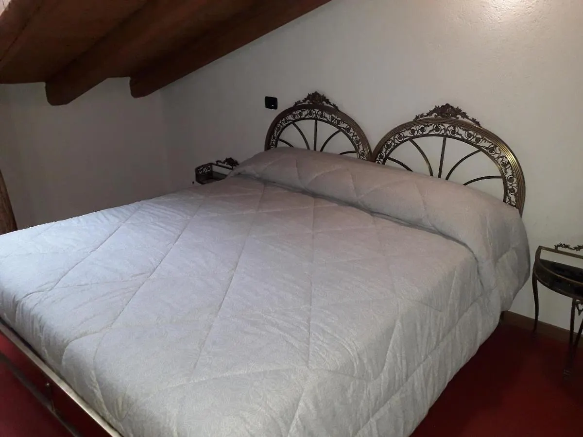 Vakantieboerderij Agriturismo Il Balcone Sulla Valle Bedero Valcuvia Italië
