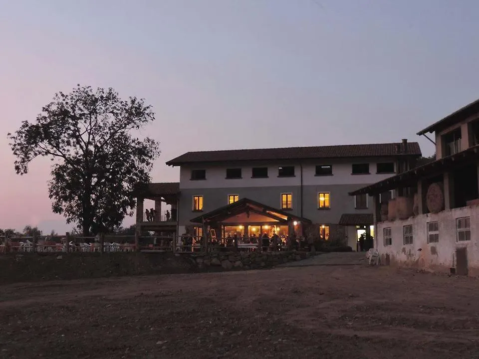 Agriturismo Il Balcone Sulla Valle Bedero Valcuvia Farm stay