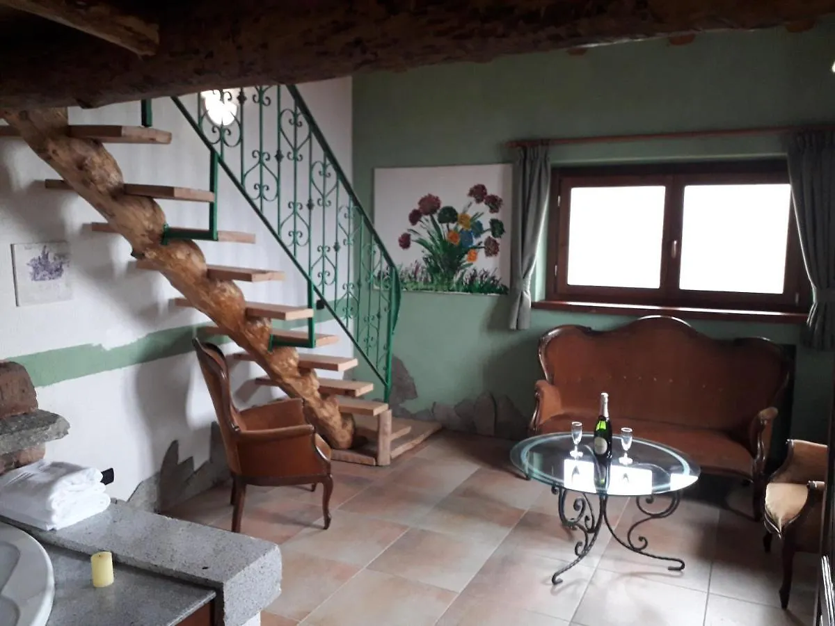 Agriturismo Il Balcone Sulla Valle Bedero Valcuvia Farm stay